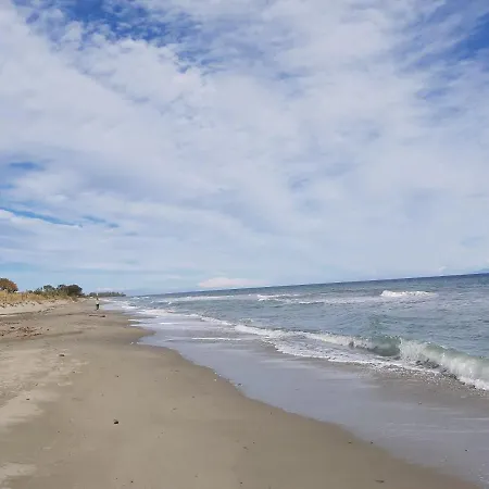 Mini Au Bord De La Mer, Proche Moriani Hébergement de vacances *