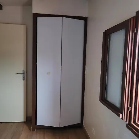 Mini Au Bord De La Mer, Proche Moriani